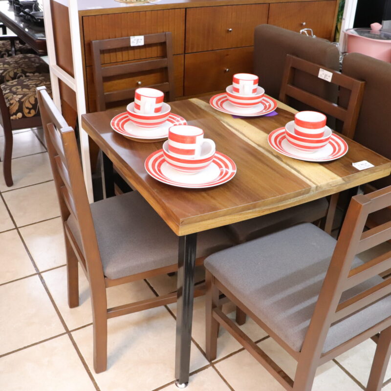 COMEDOR 4 SILLAS GRIS Y MADERA