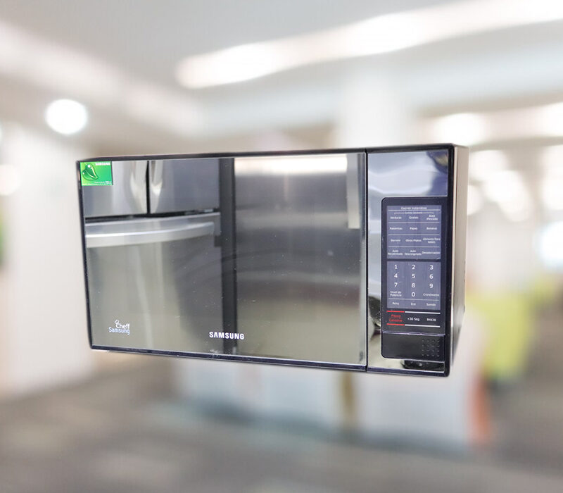 HORNO DE MICROONDAS SAMSUNG PLATA